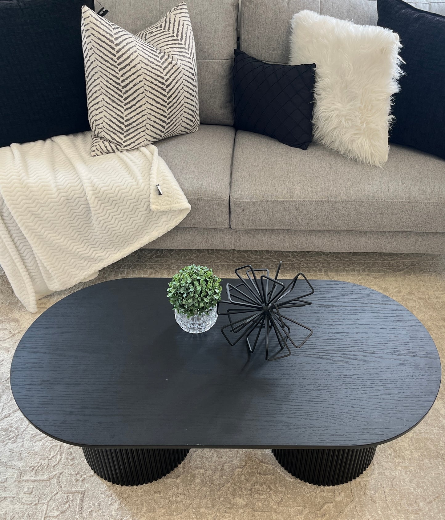 Iras Coffee Table 39.4"
