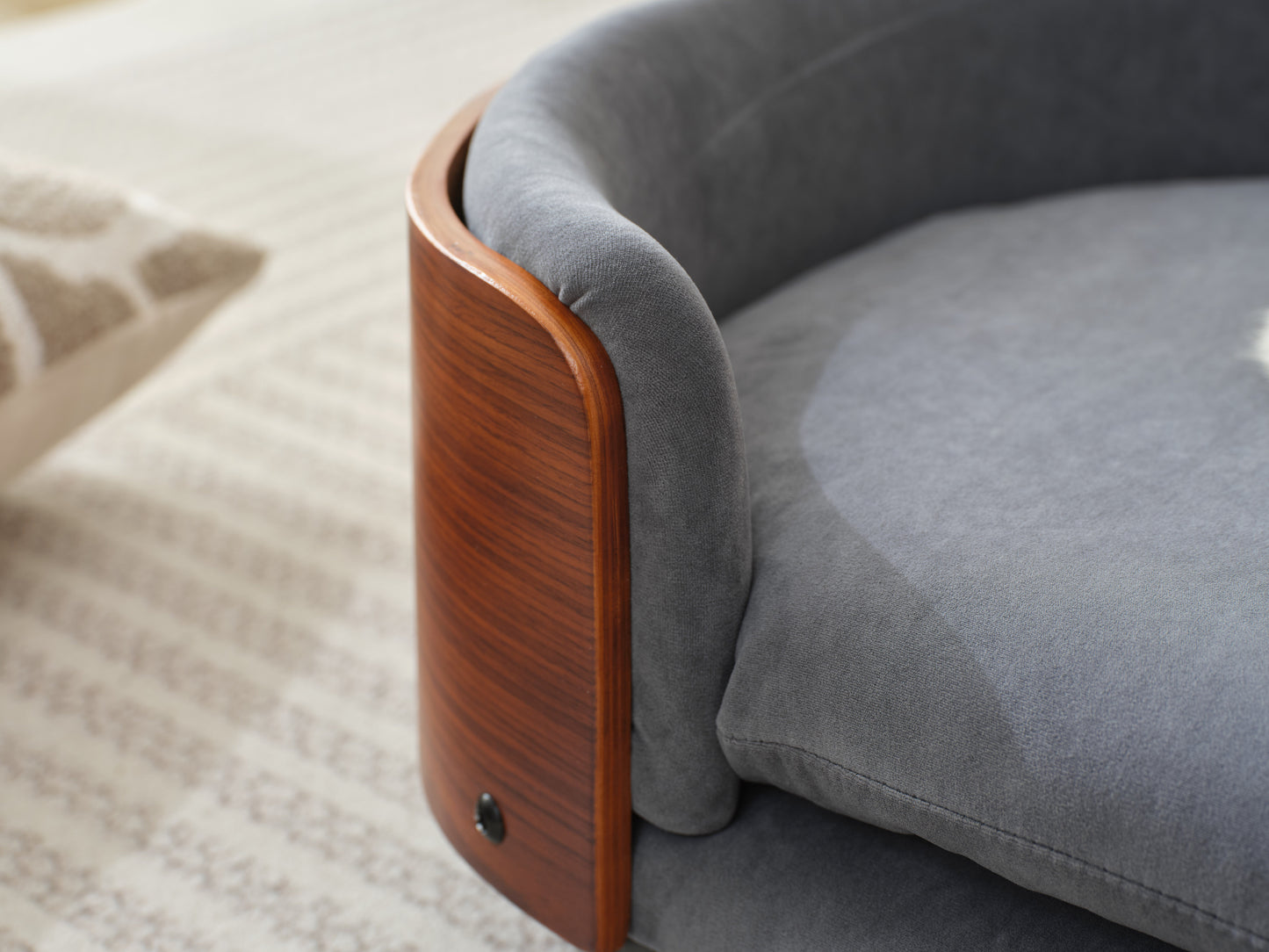 Rokcy Walnut Middle Bed Sofa 30.7"